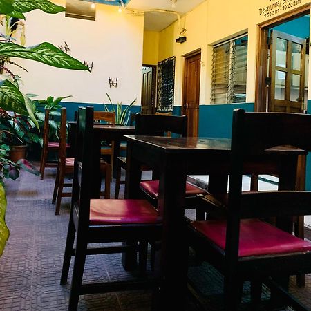 Hostal Fachente León Dış mekan fotoğraf