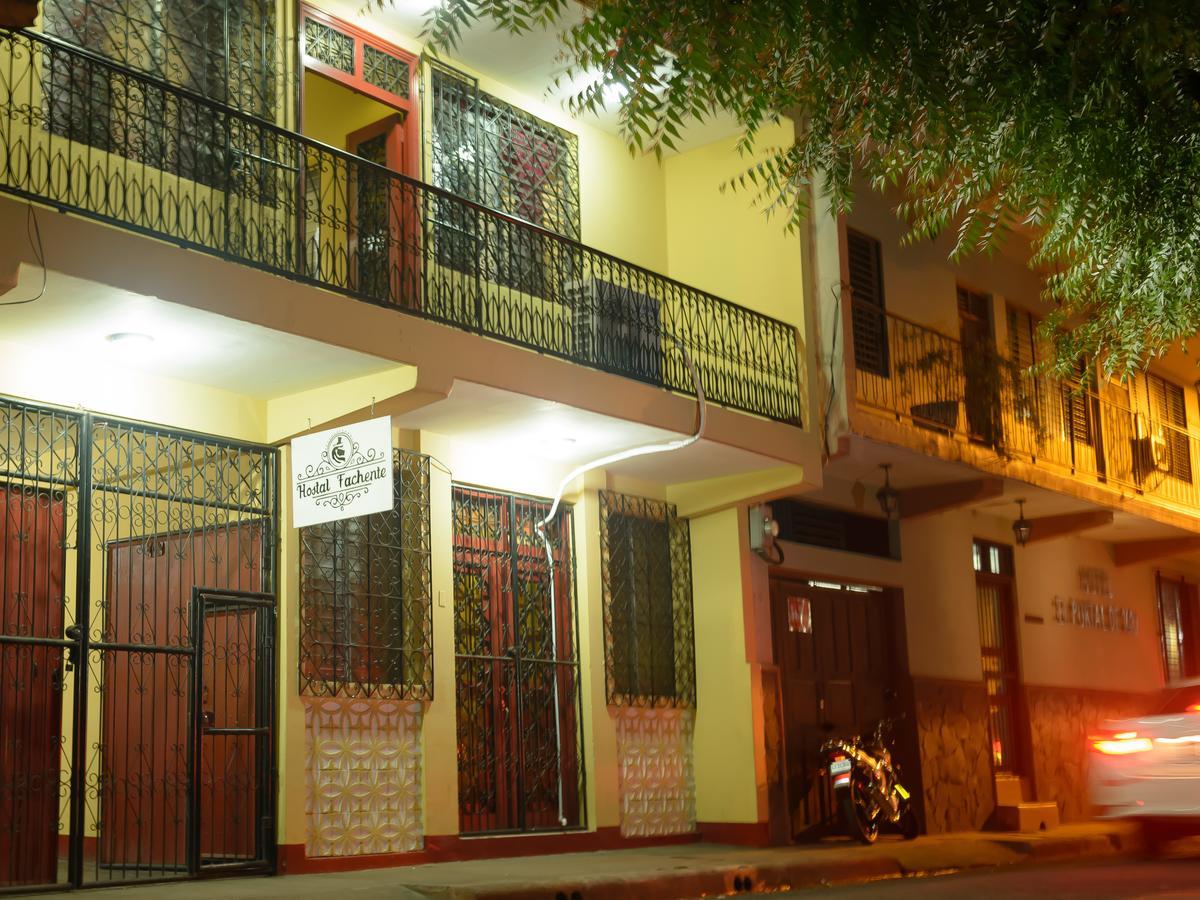 Hostal Fachente León Dış mekan fotoğraf