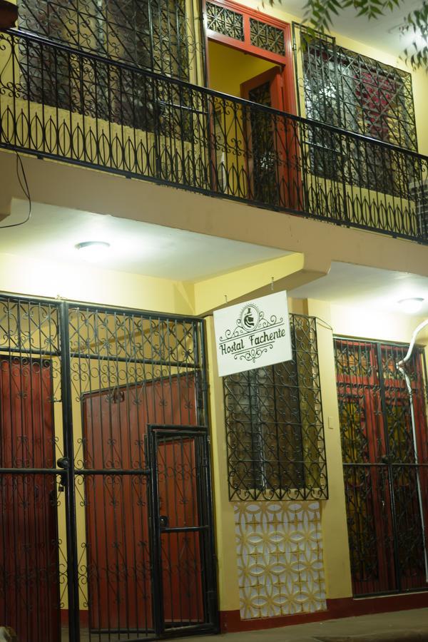 Hostal Fachente León Dış mekan fotoğraf